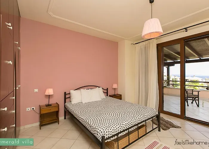 Hidden Gems #feelslikehome Villa Afytos