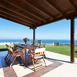 Hidden Gems #feelslikehome Vilă *