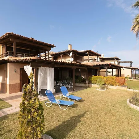 Hidden Gems #feelslikehome Villa Afytos
