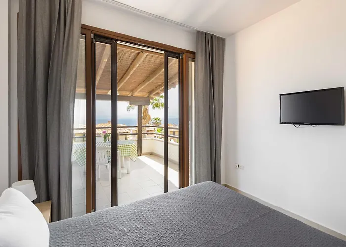 Hidden Gems #feelslikehome Villa