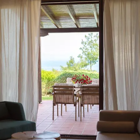 Hidden Gems #feelslikehome Villa Áfitos